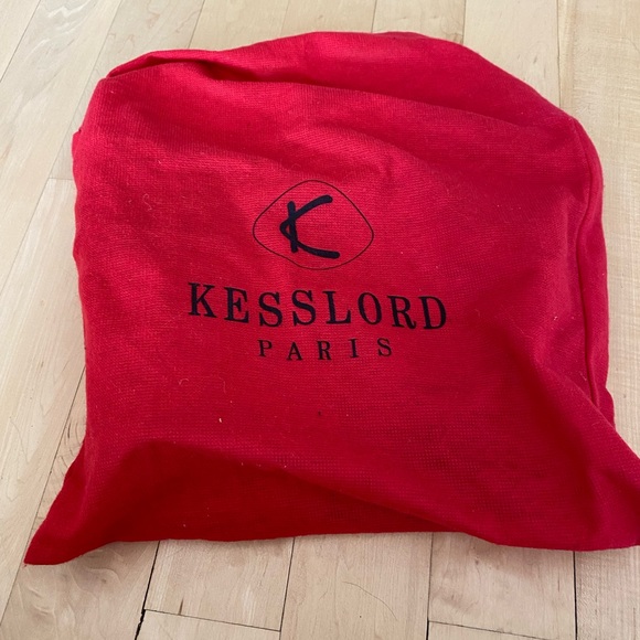 Stunning Kesslord Paris Structured Red Shoulder Bag - Picture 12 of 13